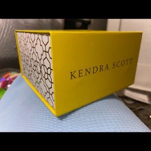 Kendra Scott Gift Box